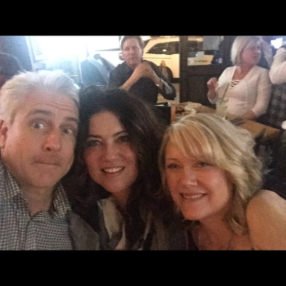 Meet Your Posher, Chris. ❣️❣️POSH AMBASSADOR ❣️❣️ - Picture 6 of 8